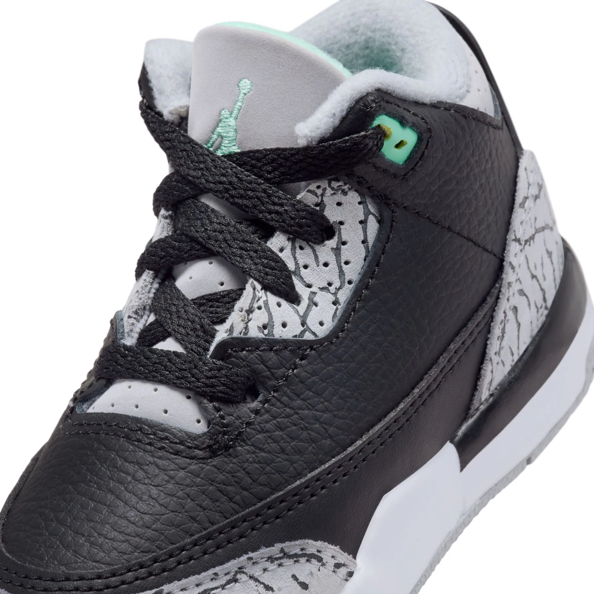 Air Jordan 3 Retro TD 'Green Glow'