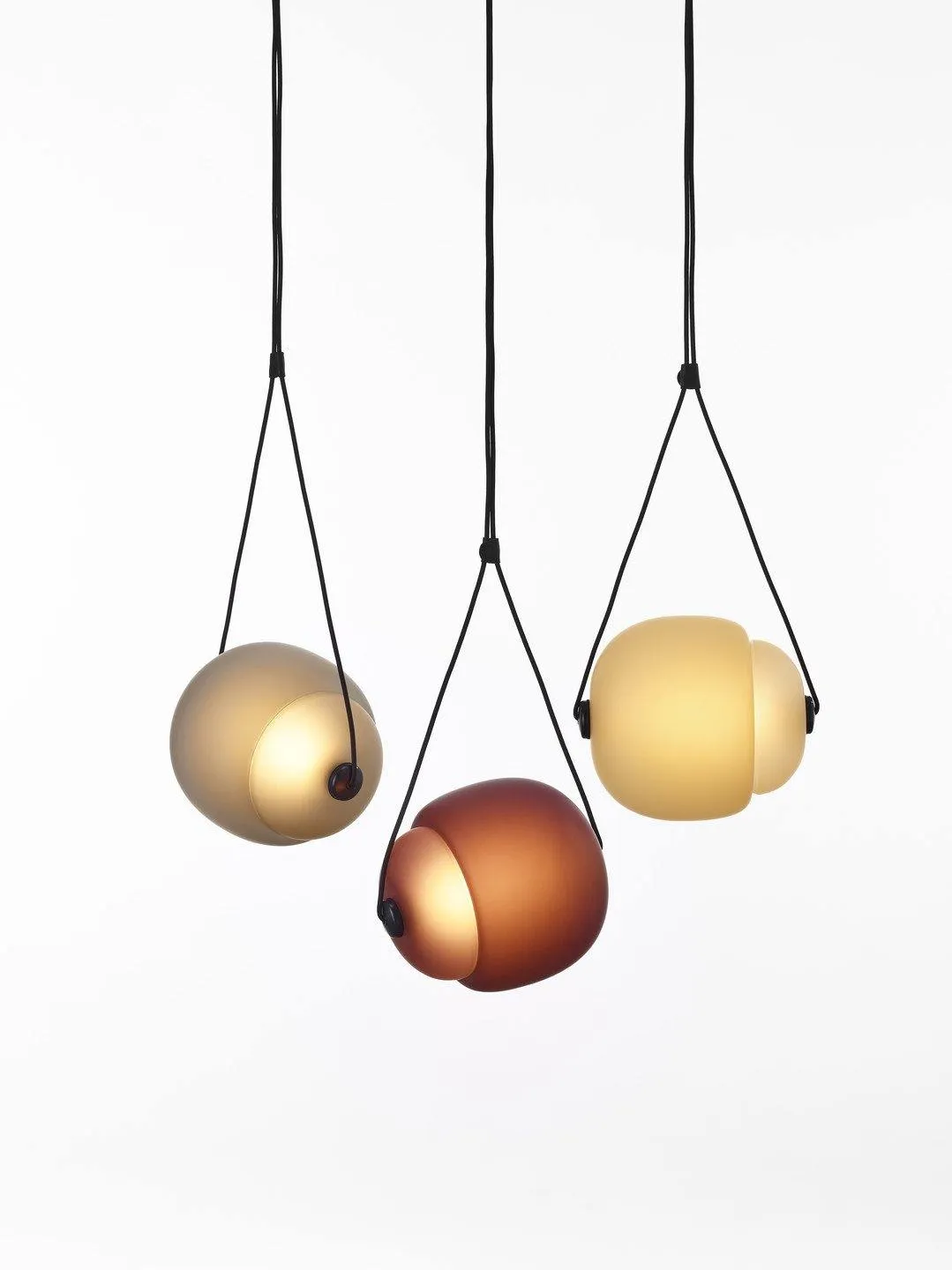 Capsula Pendant Light