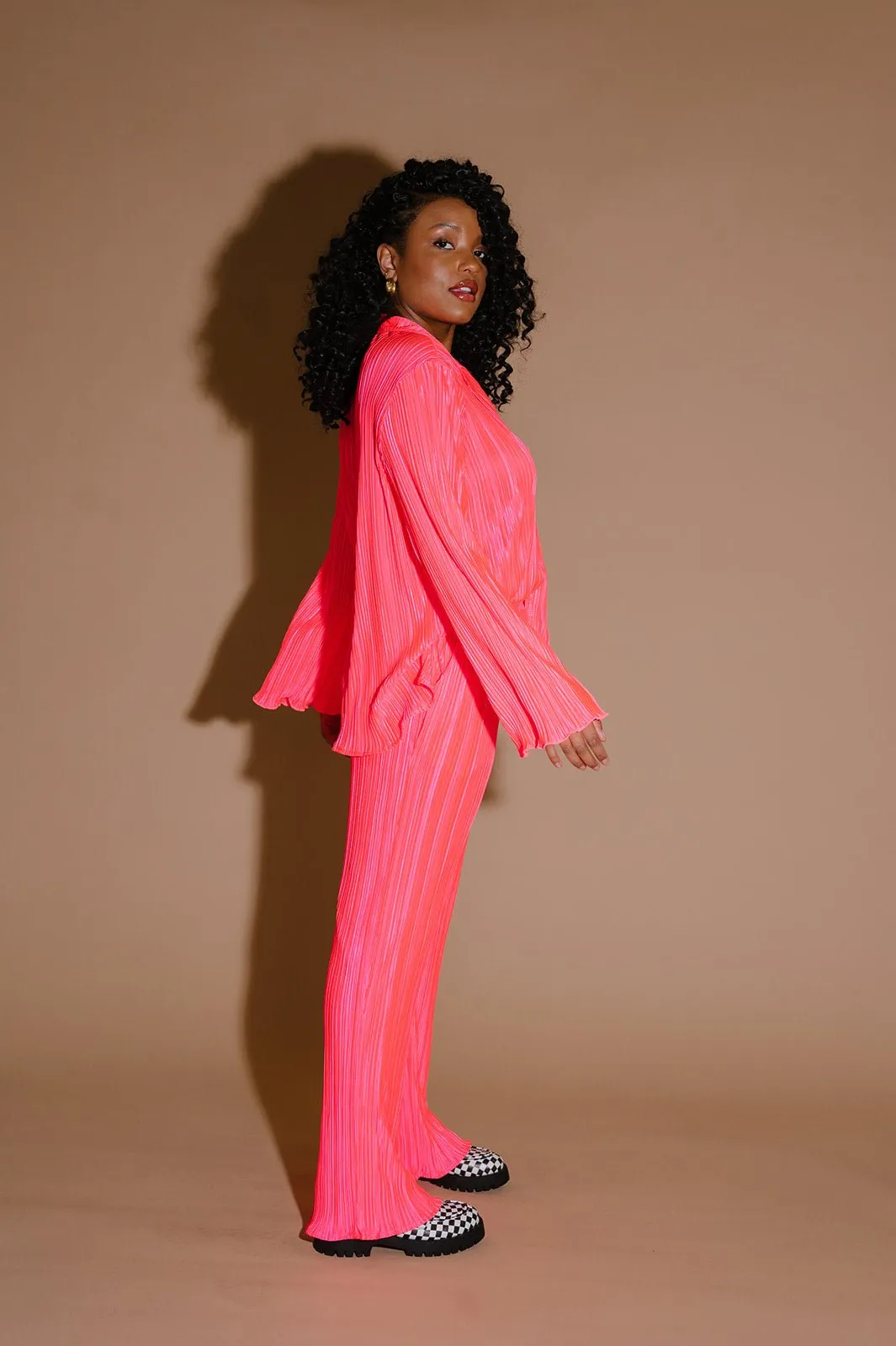 Long Sleeve Plissé Set in Electric Pink