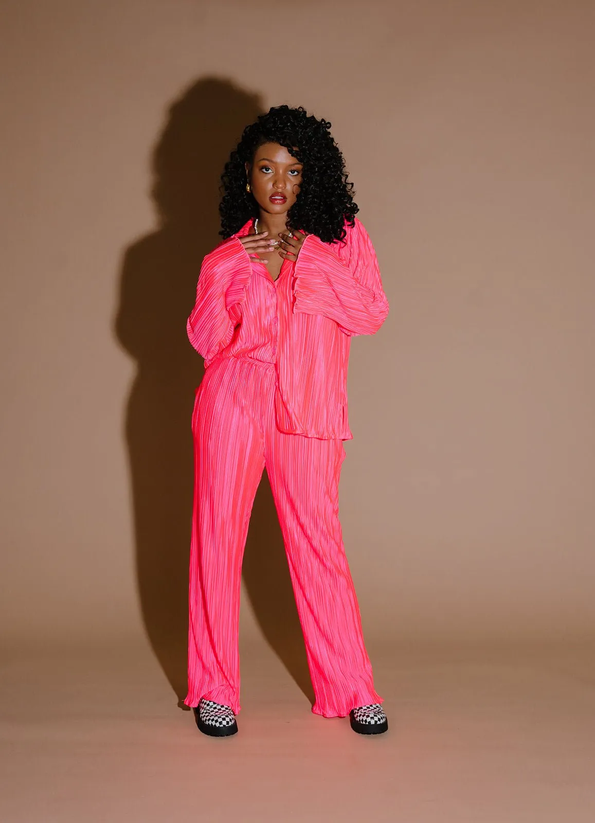 Long Sleeve Plissé Set in Electric Pink