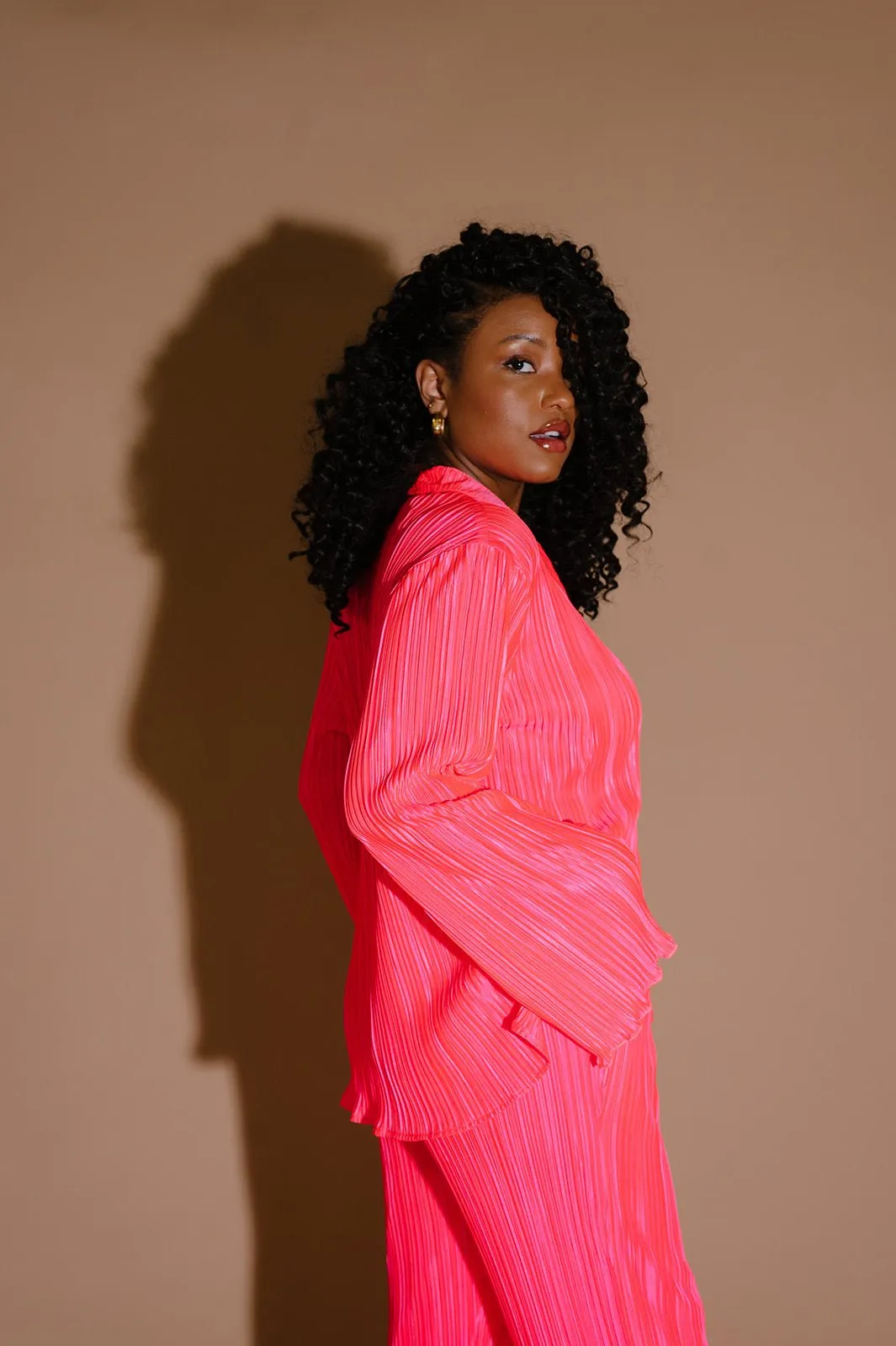 Long Sleeve Plissé Set in Electric Pink