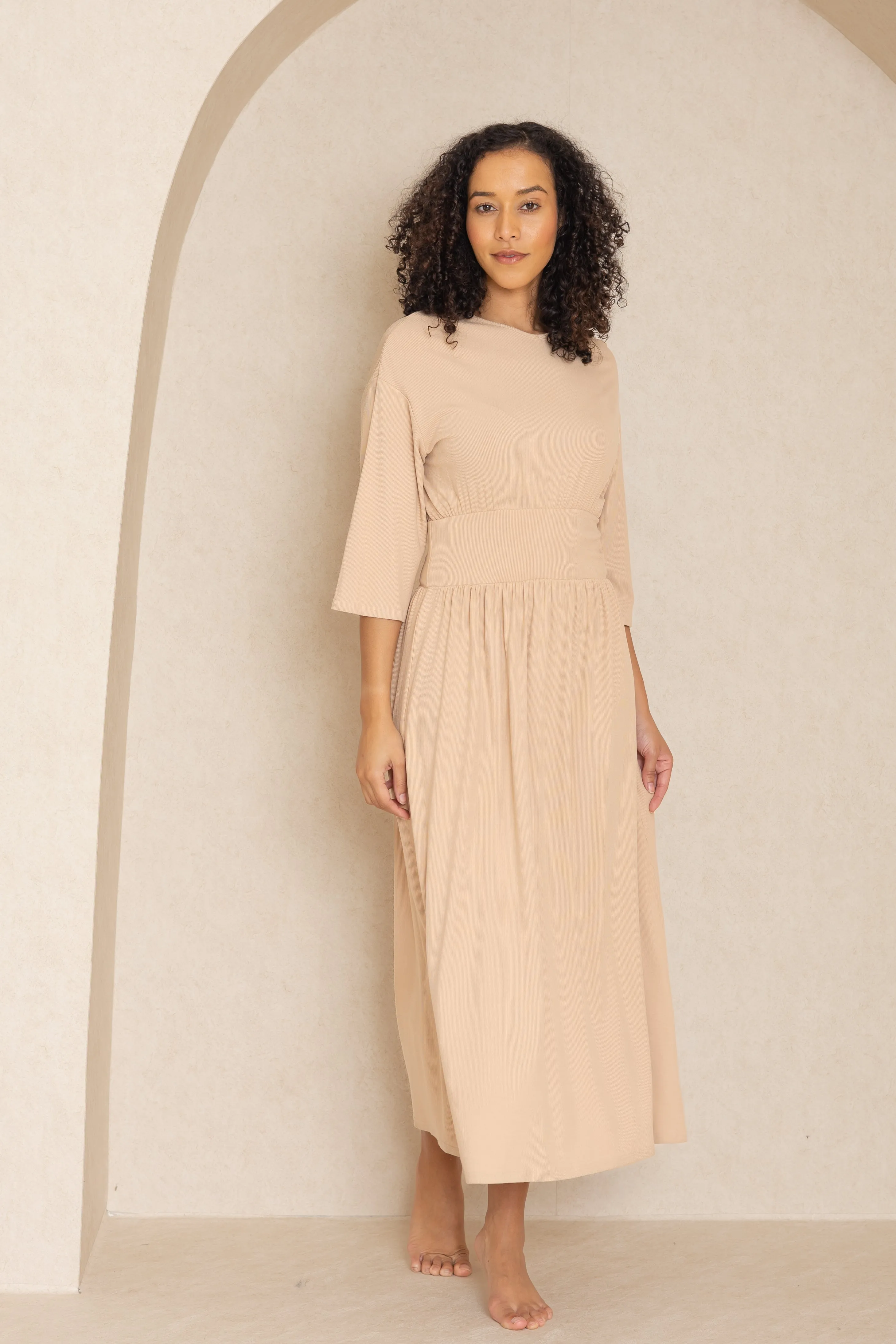 Neutral Basic Waist Maxi