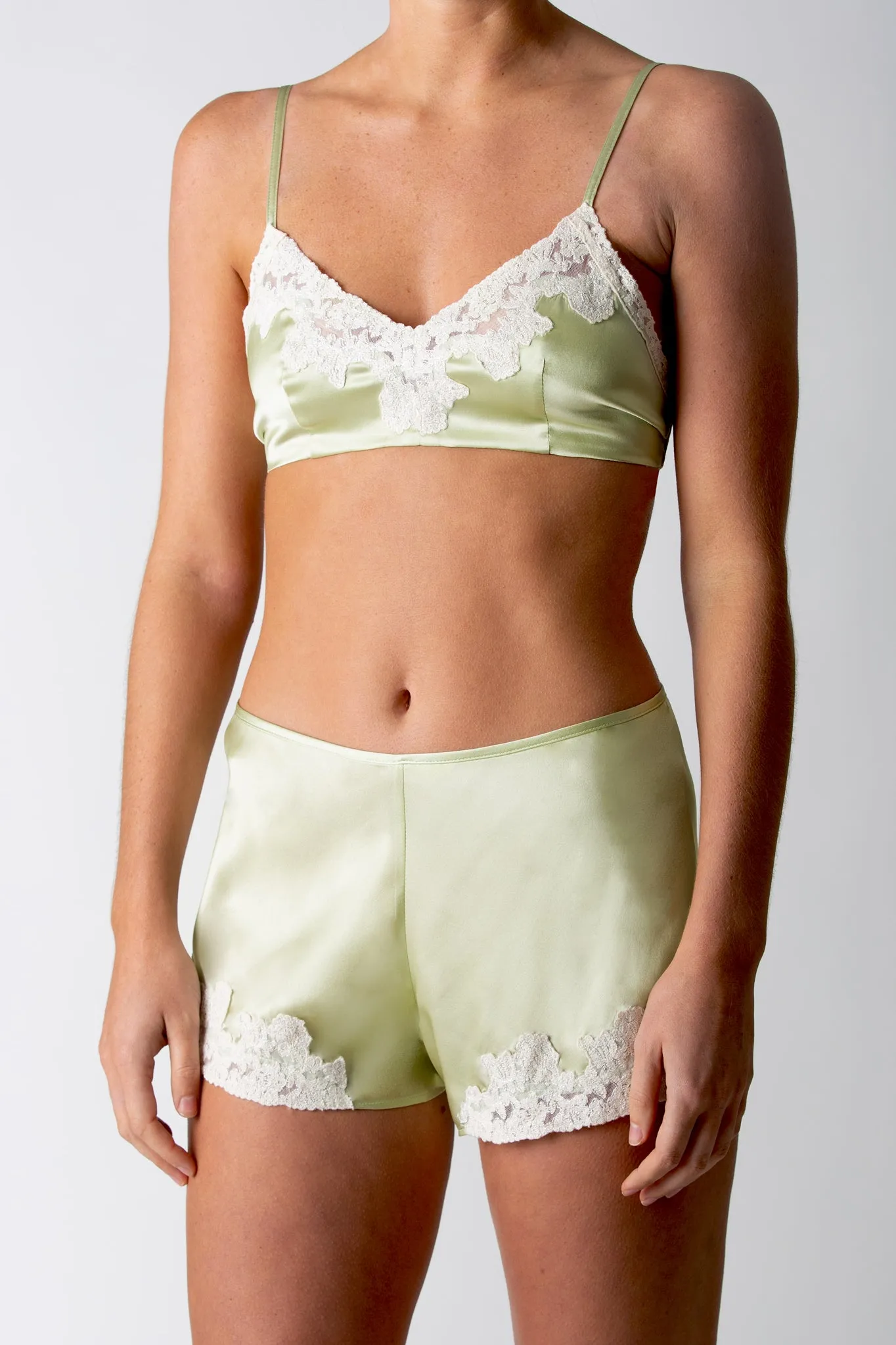 Nova Scalloped Lace Silk Shorts - Green