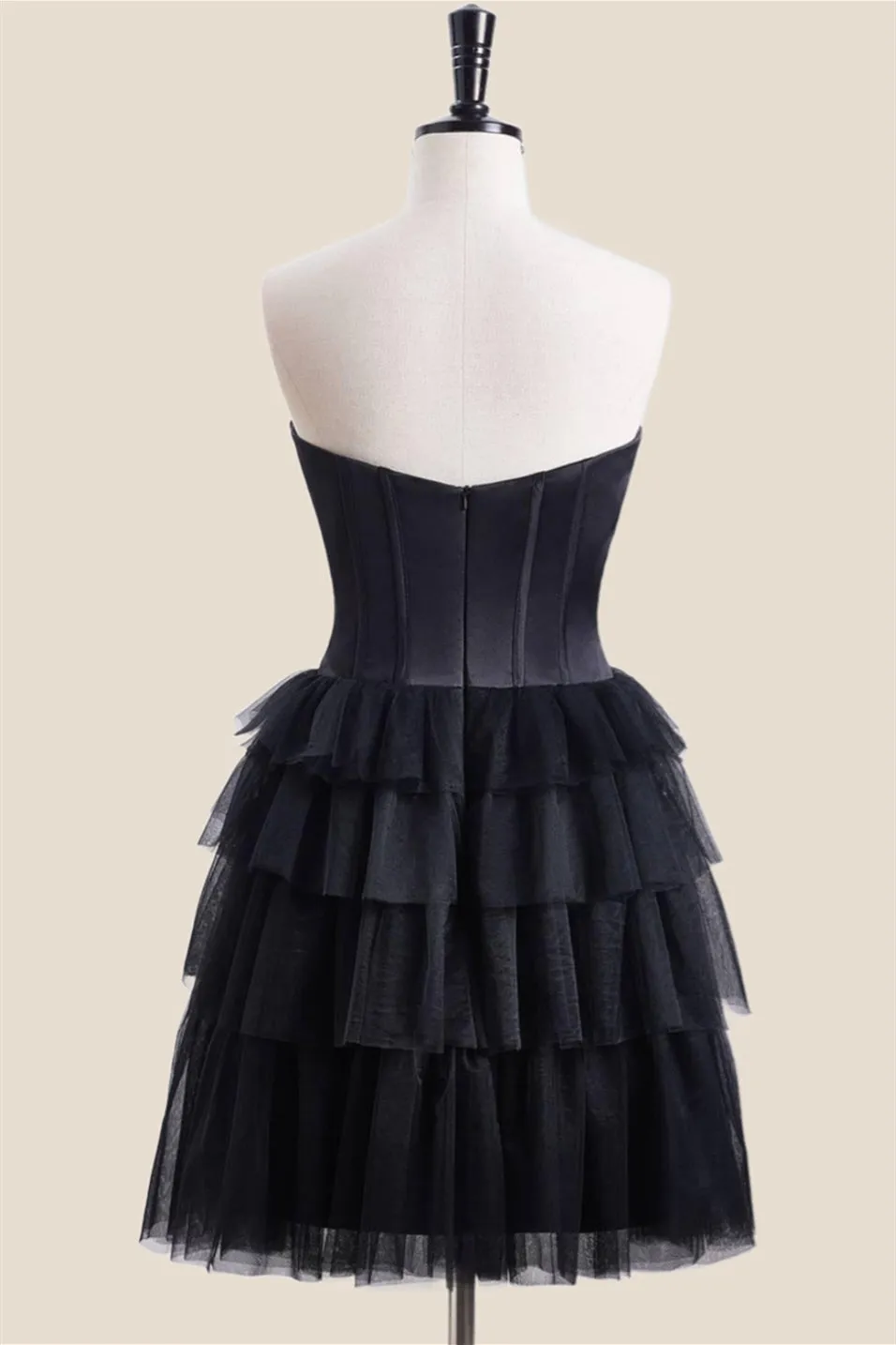 Sweetheart Black Tiered A-line Short Dress