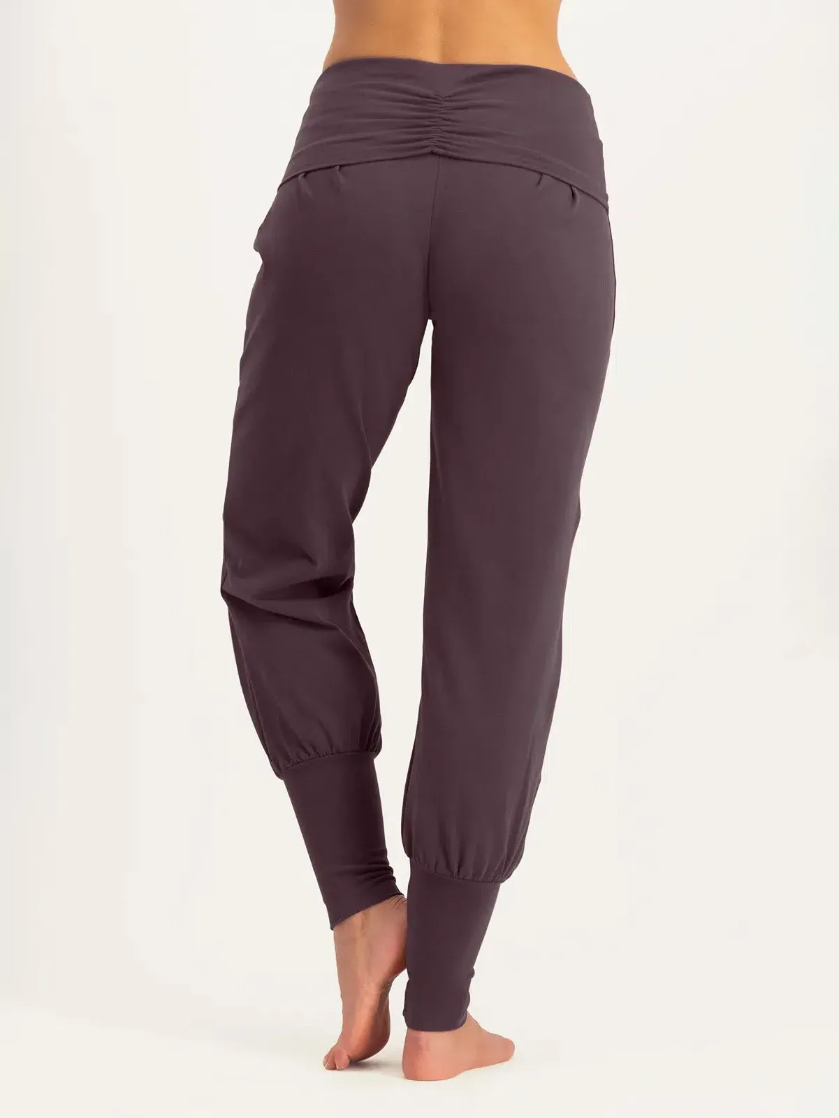 Urban Goddess Devi Yoga Pants - Berry